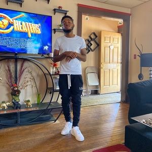 Meet your Posher, Isaiah